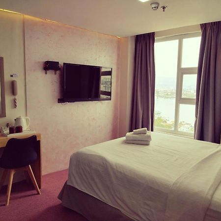 Sempre Premier Inn - Mactan Airport Hotel ماكتان المظهر الخارجي الصورة