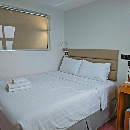 Sempre Premier Inn - Mactan Airport Hotel ماكتان المظهر الخارجي الصورة