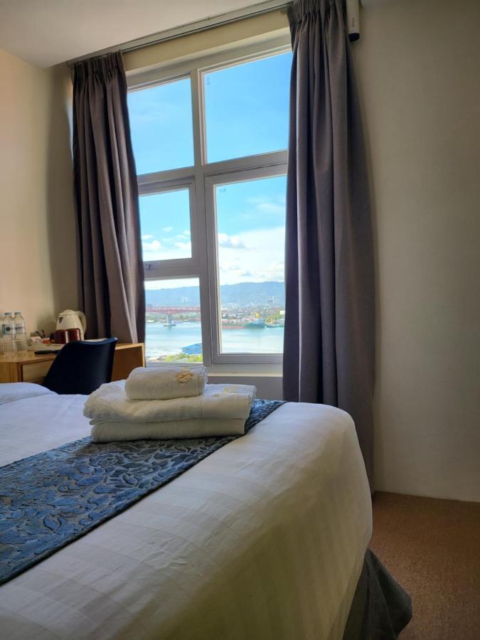 Sempre Premier Inn - Mactan Airport Hotel ماكتان المظهر الخارجي الصورة