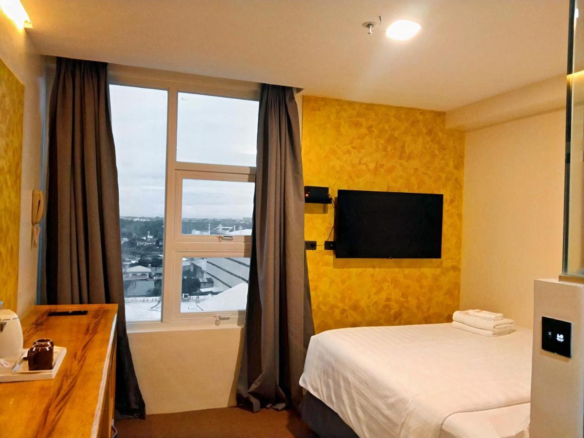 Sempre Premier Inn - Mactan Airport Hotel ماكتان المظهر الخارجي الصورة